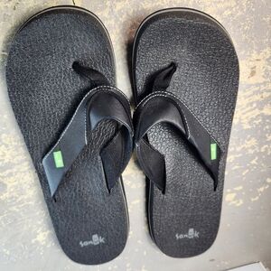 Sanuk Black and Green Sandals